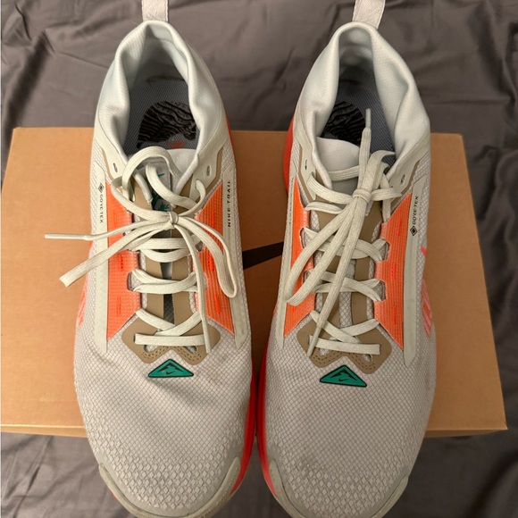 Nike Pegasus 5 Trail Running Shoes - Picture 5 of 6